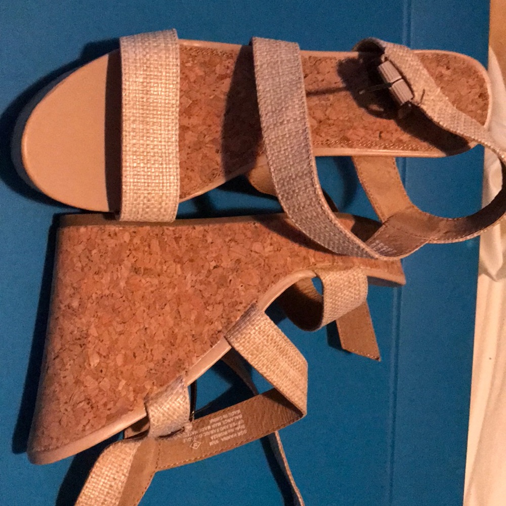 Sandals - Picture 2 of 2